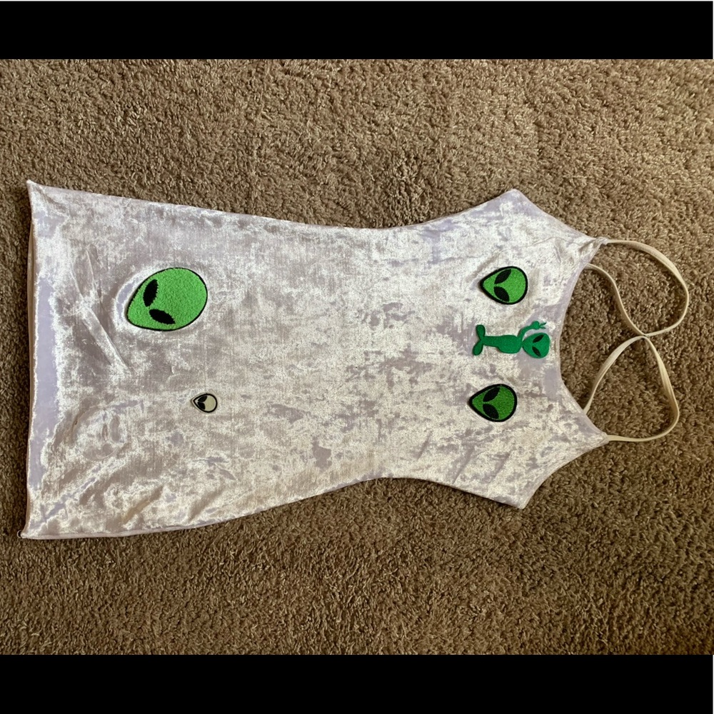 Alien dress